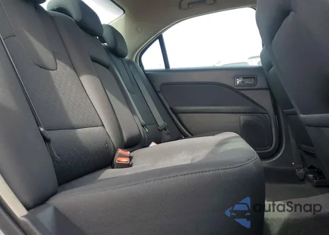 2010 Ford Fusion Se z USA, uszkodzony, nr VIN 3FAHP0HA3AR388876